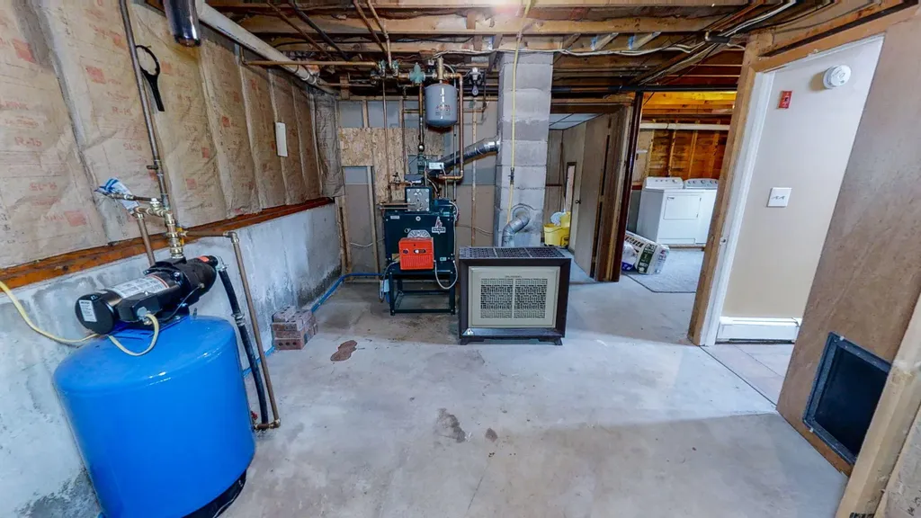 54 Seavey Drive Buxton ME 04093
