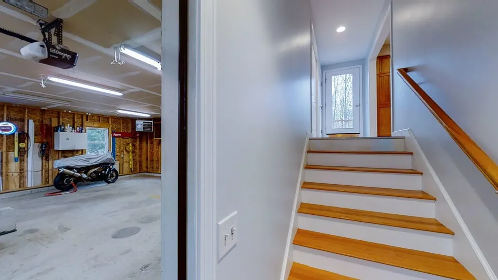 54 Seavey Drive Buxton ME 04093
