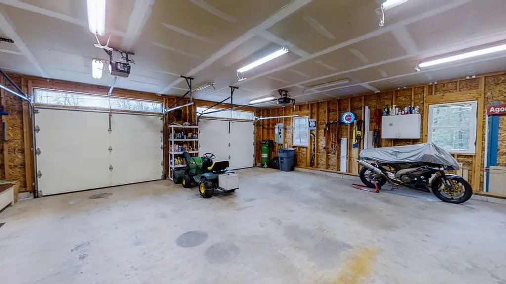 54 Seavey Drive Buxton ME 04093