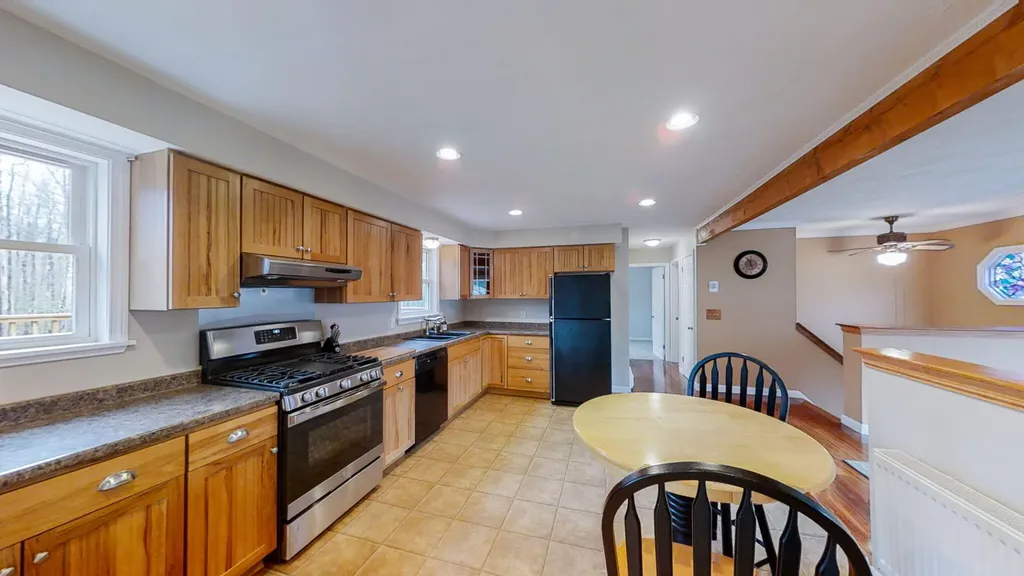 54 Seavey Drive Buxton ME 04093