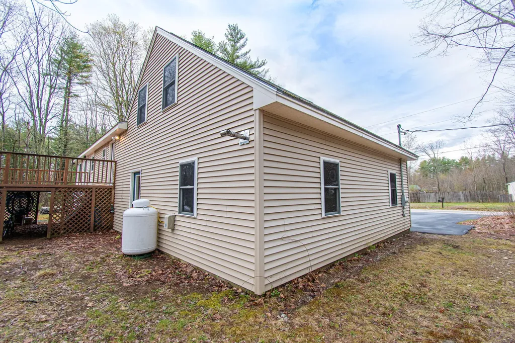 54 Seavey Drive Buxton ME 04093