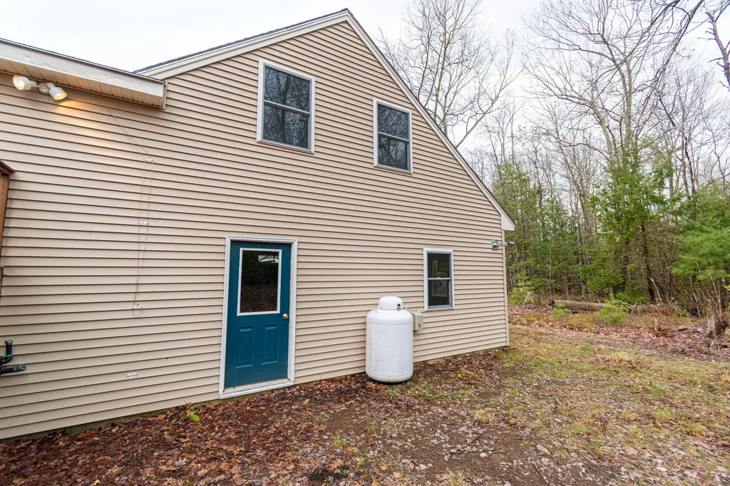 54 Seavey Drive Buxton ME 04093