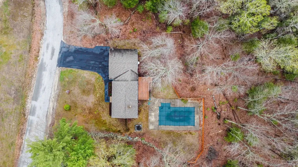 54 Seavey Drive Buxton ME 04093