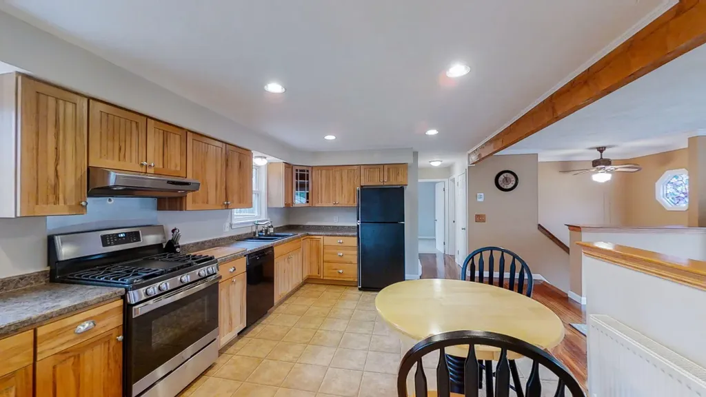 54 Seavey Drive Buxton ME 04093