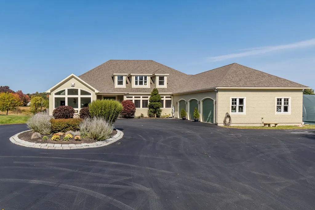64 Country Lane North Yarmouth ME 04097