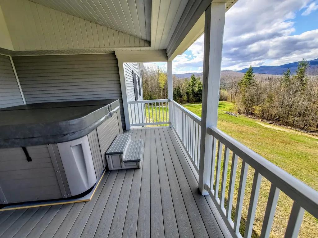 26 Staples Road Madrid Twp ME 04966