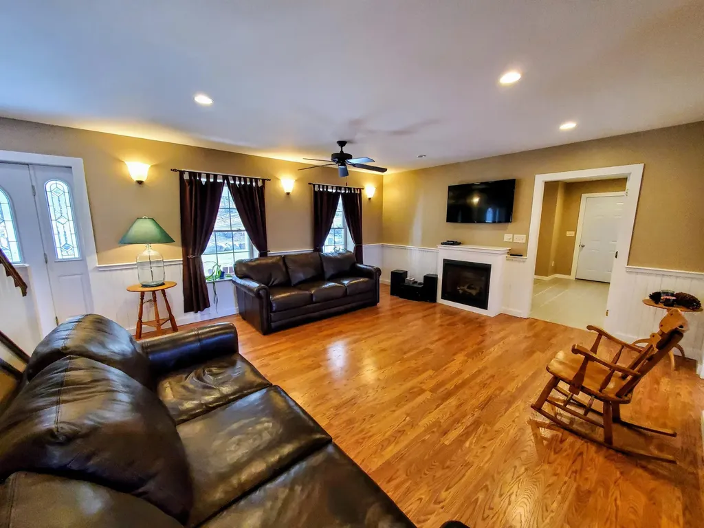 26 Staples Road Madrid Twp ME 04966