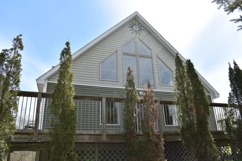 50 Old Farm Road Plymouth ME 04969