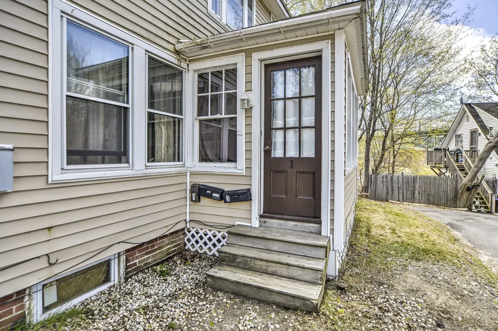 3 Sturgis Lane Augusta ME 04330
