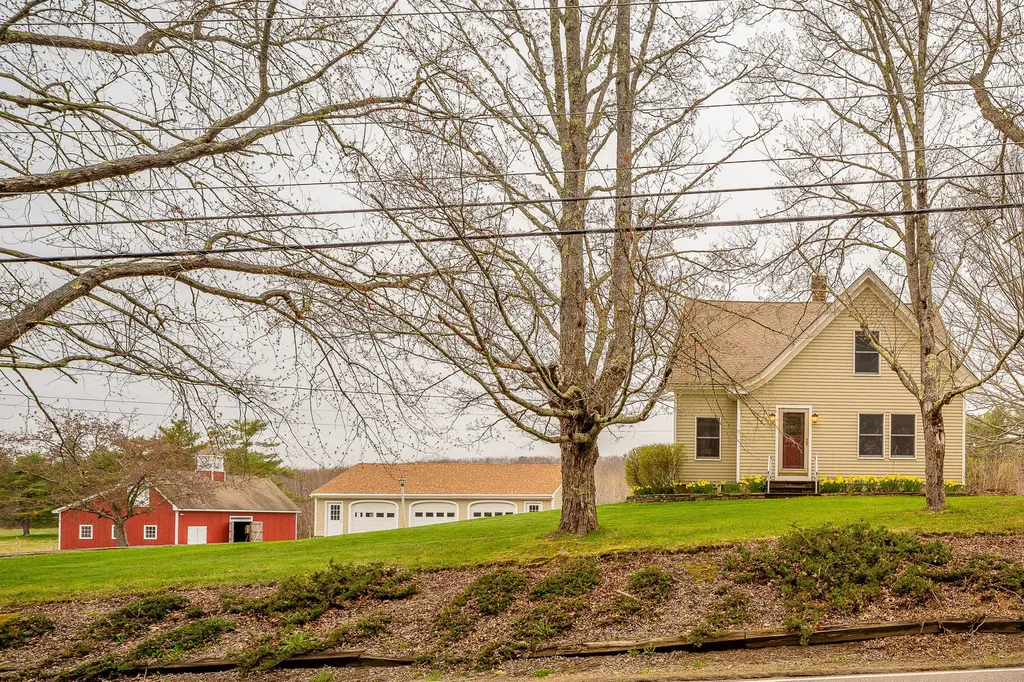530 Appleton Road Union ME 04862