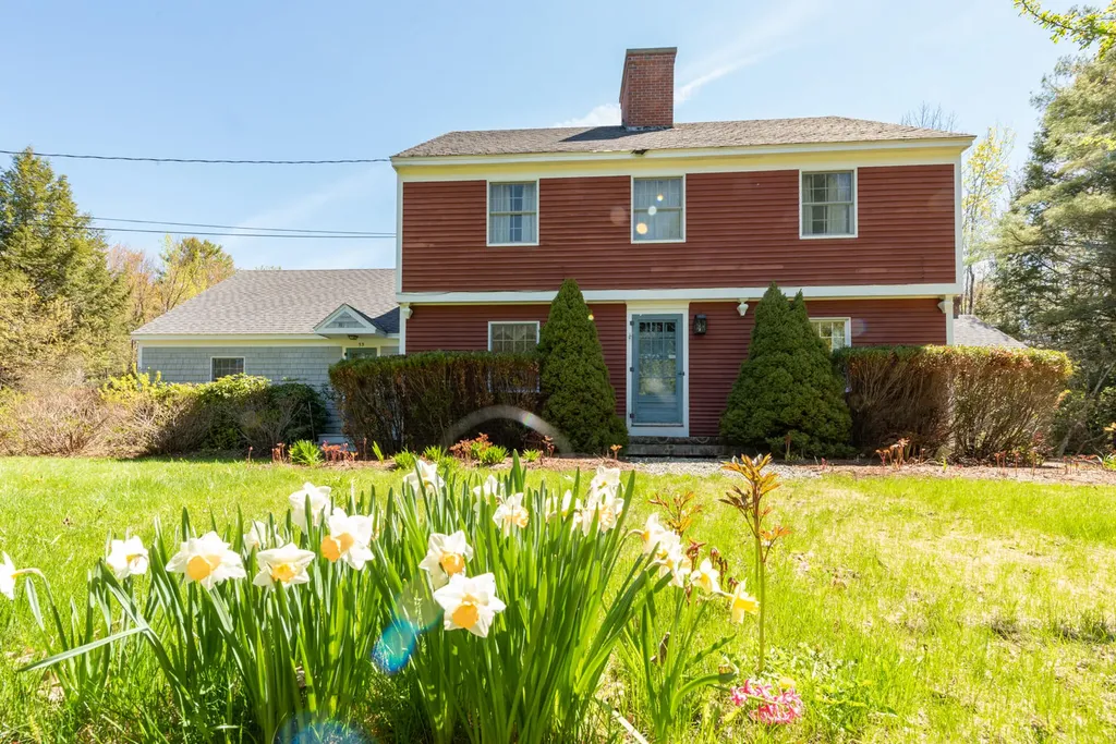 53 Smithfield Road Belgrade ME 04917