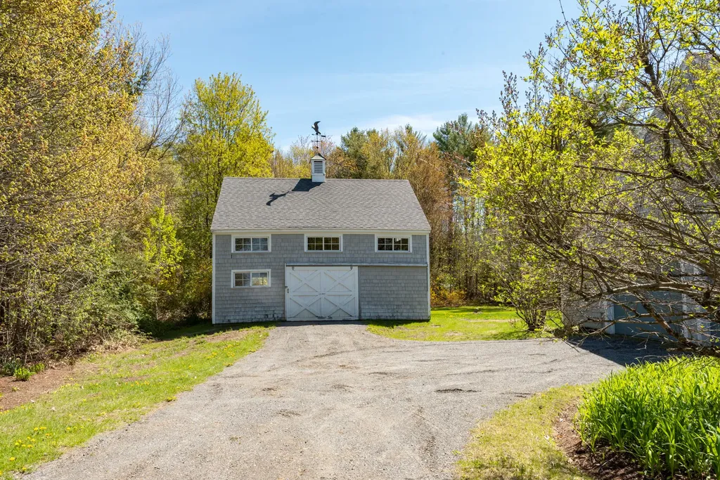 53 Smithfield Road Belgrade ME 04917