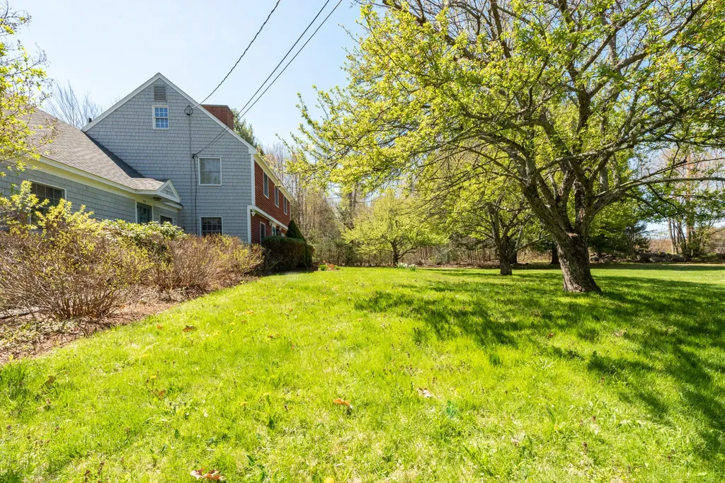 53 Smithfield Road Belgrade ME 04917