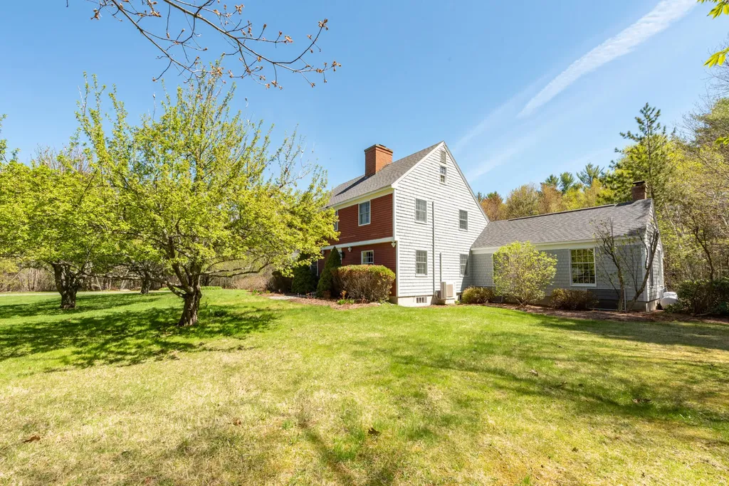 53 Smithfield Road Belgrade ME 04917