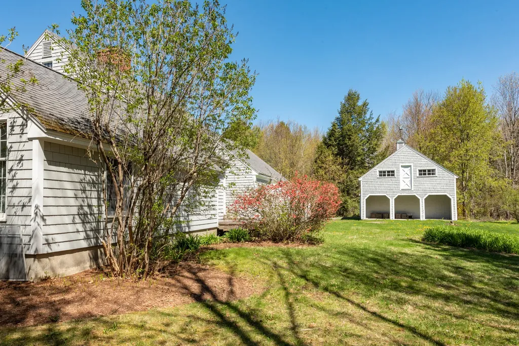 53 Smithfield Road Belgrade ME 04917