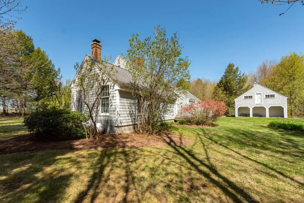 53 Smithfield Road Belgrade ME 04917