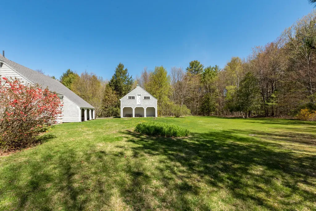 53 Smithfield Road Belgrade ME 04917