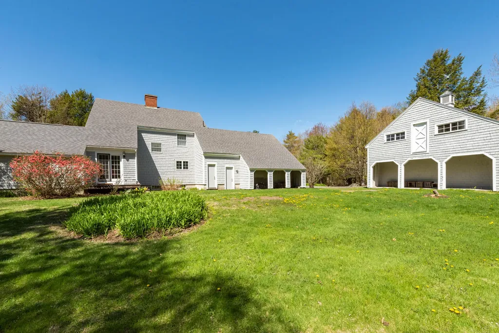 53 Smithfield Road Belgrade ME 04917