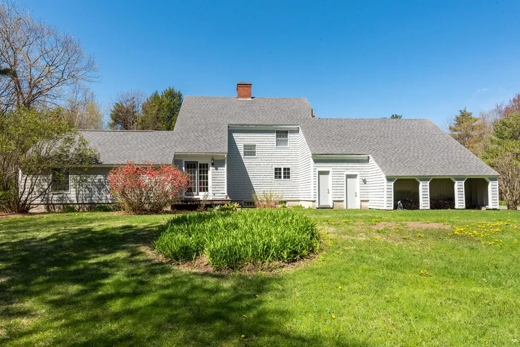 53 Smithfield Road Belgrade ME 04917