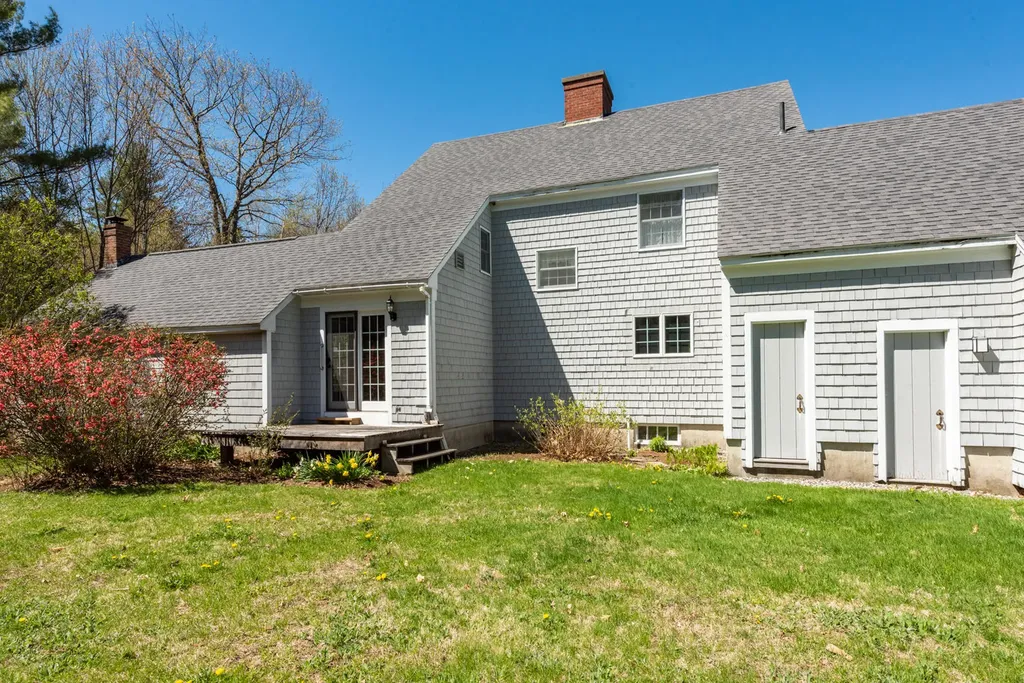 53 Smithfield Road Belgrade ME 04917