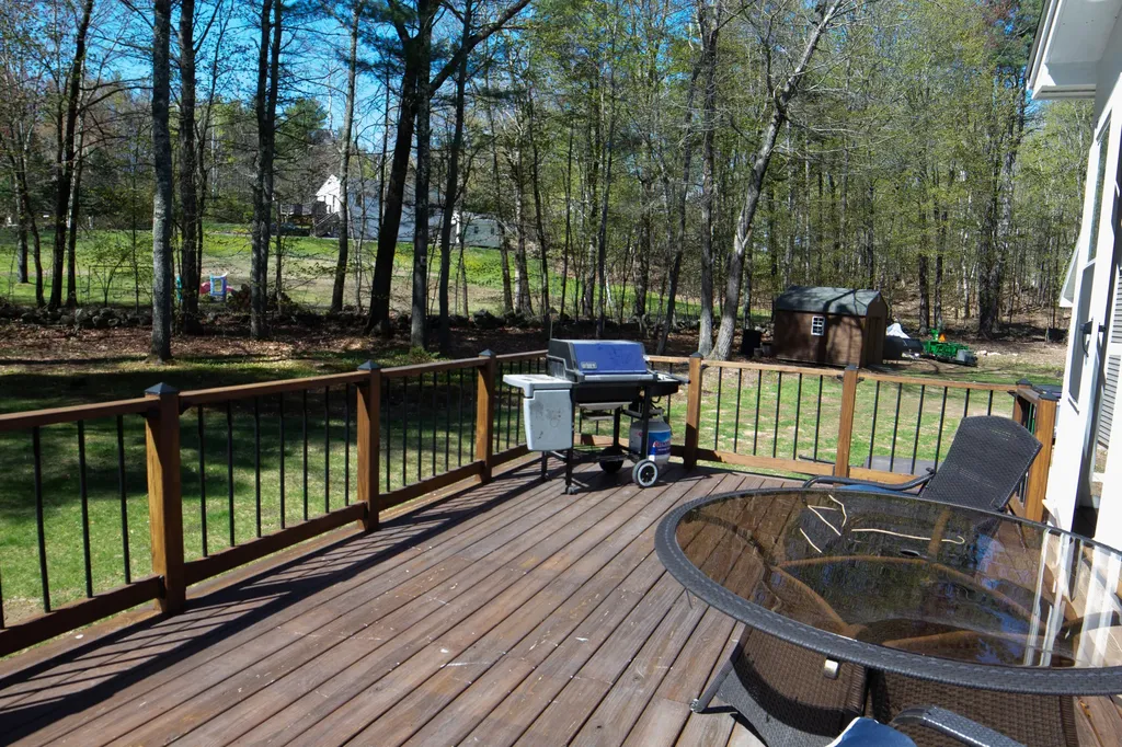 11 Anthoine Road Windham ME 04062