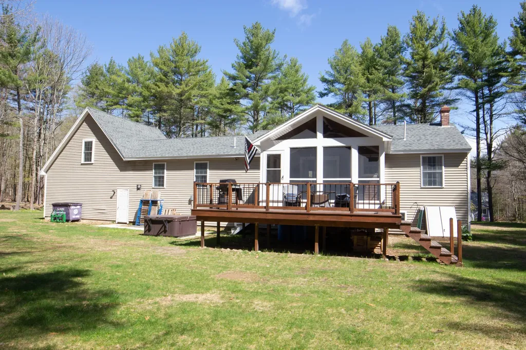 11 Anthoine Road Windham ME 04062