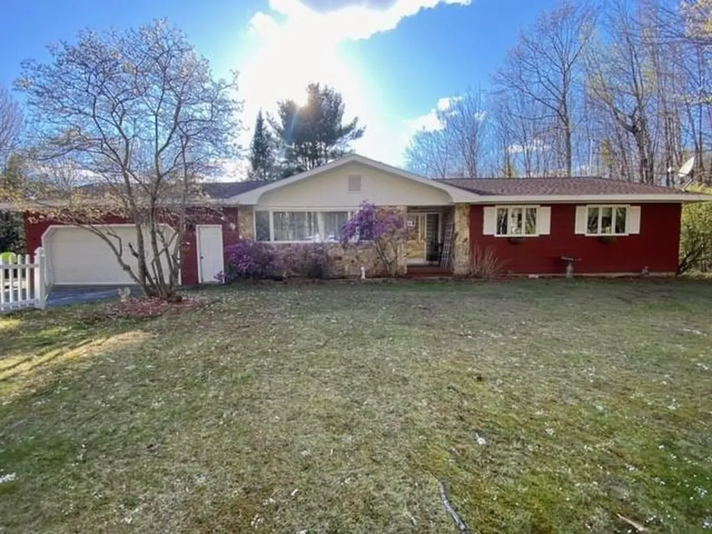 92 S Mountain Road Greene ME 04236