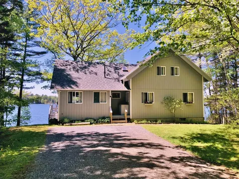 64 Cramer Lane Bristol ME 04558