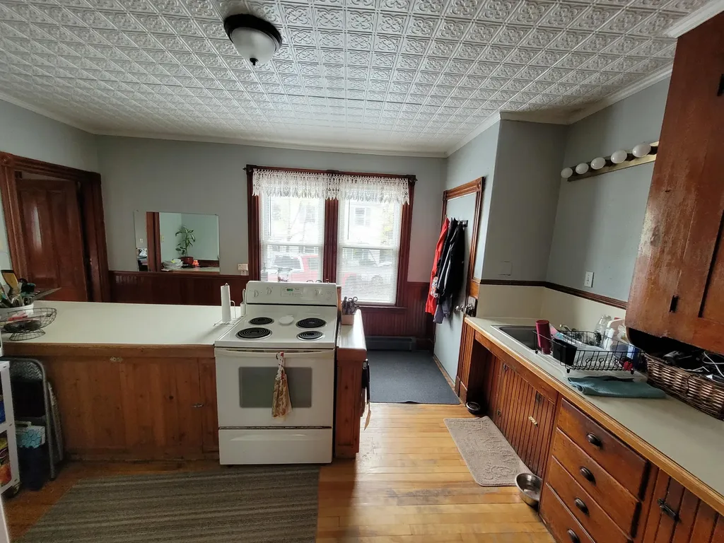 88 Lincoln Street Bangor ME 04401