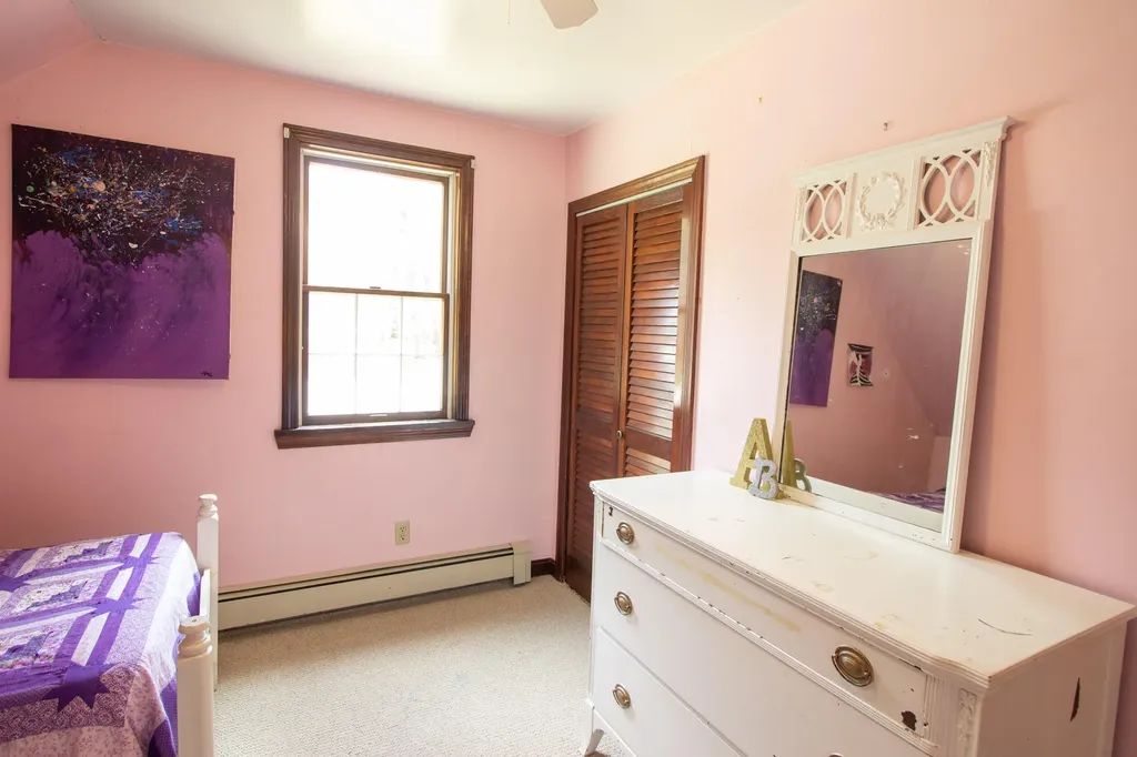 12 Fieldcrest Drive Raymond ME 04071