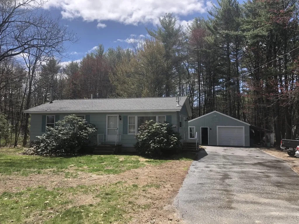 468 Ossipee Trail W Standish ME 04084