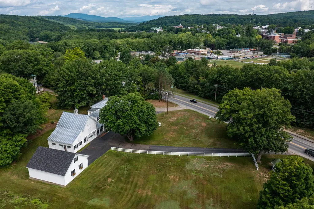104 Hill Street Farmington ME 04938