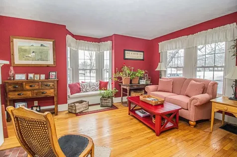 104 Hill Street Farmington ME 04938