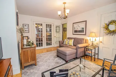 104 Hill Street Farmington ME 04938