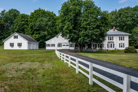 104 Hill Street Farmington ME 04938
