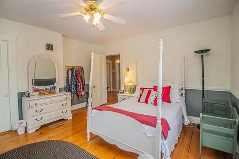 104 Hill Street Farmington ME 04938
