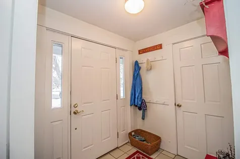 104 Hill Street Farmington ME 04938