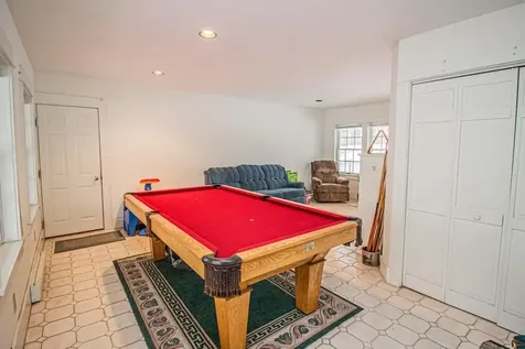 104 Hill Street Farmington ME 04938