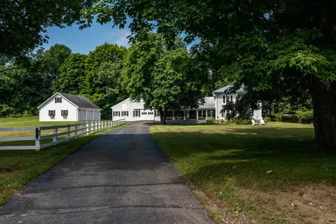 104 Hill Street Farmington ME 04938