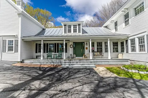 104 Hill Street Farmington ME 04938