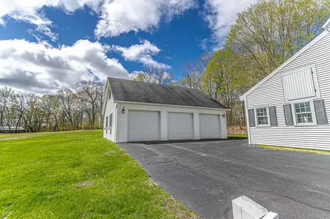104 Hill Street Farmington ME 04938