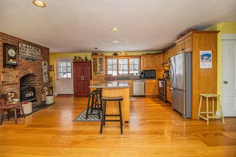 104 Hill Street Farmington ME 04938