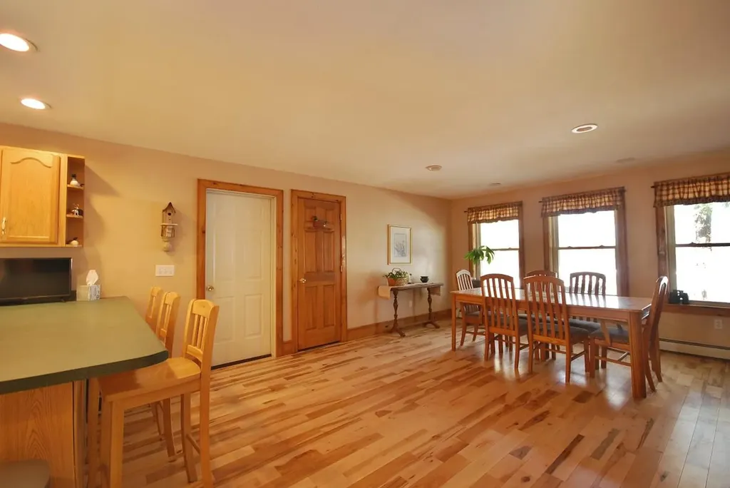 73 Swans Road Raymond ME 04071