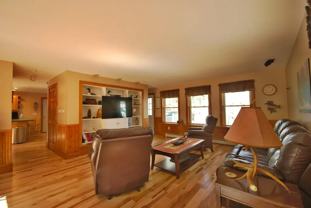 73 Swans Road Raymond ME 04071