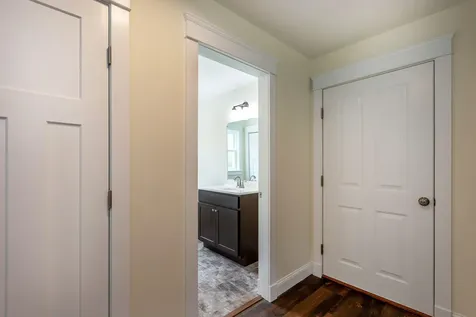 31 Deerfield Drive Brunswick ME 04011