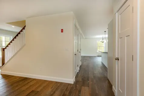 31 Deerfield Drive Brunswick ME 04011