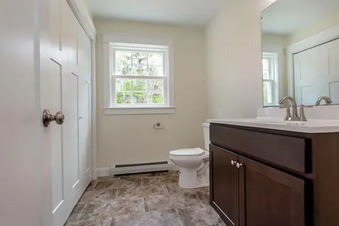 31 Deerfield Drive Brunswick ME 04011