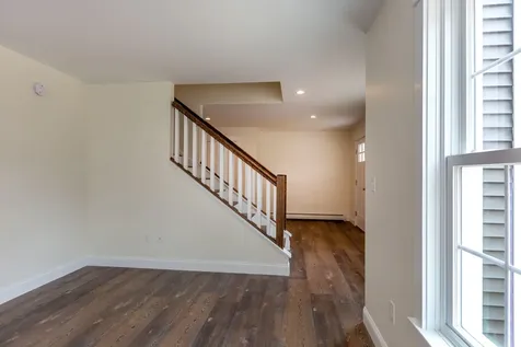 31 Deerfield Drive Brunswick ME 04011