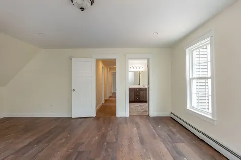 31 Deerfield Drive Brunswick ME 04011