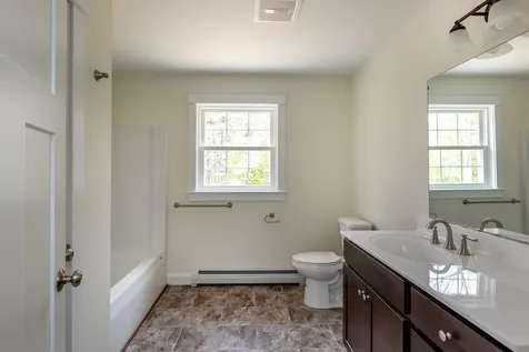 31 Deerfield Drive Brunswick ME 04011
